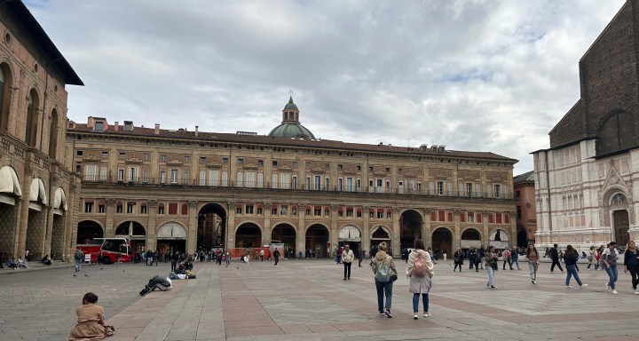 Der Palazzo dei Banchi